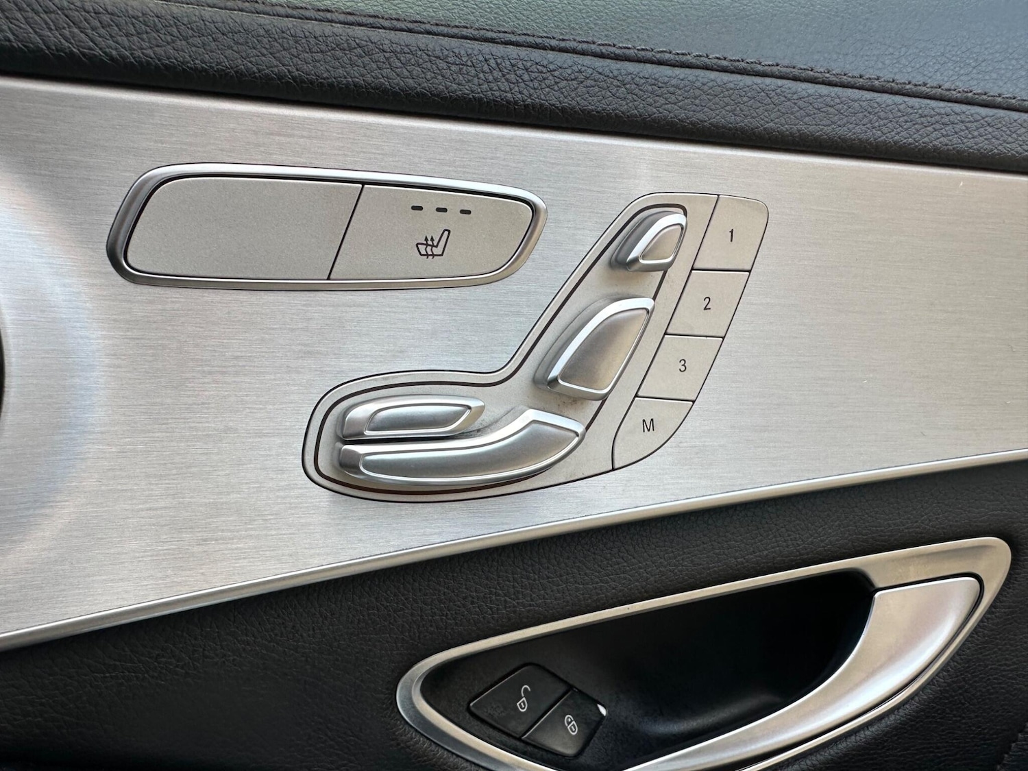 Used Mercedes-Benz C Class 2015 for sale - 76484431: Photo 27