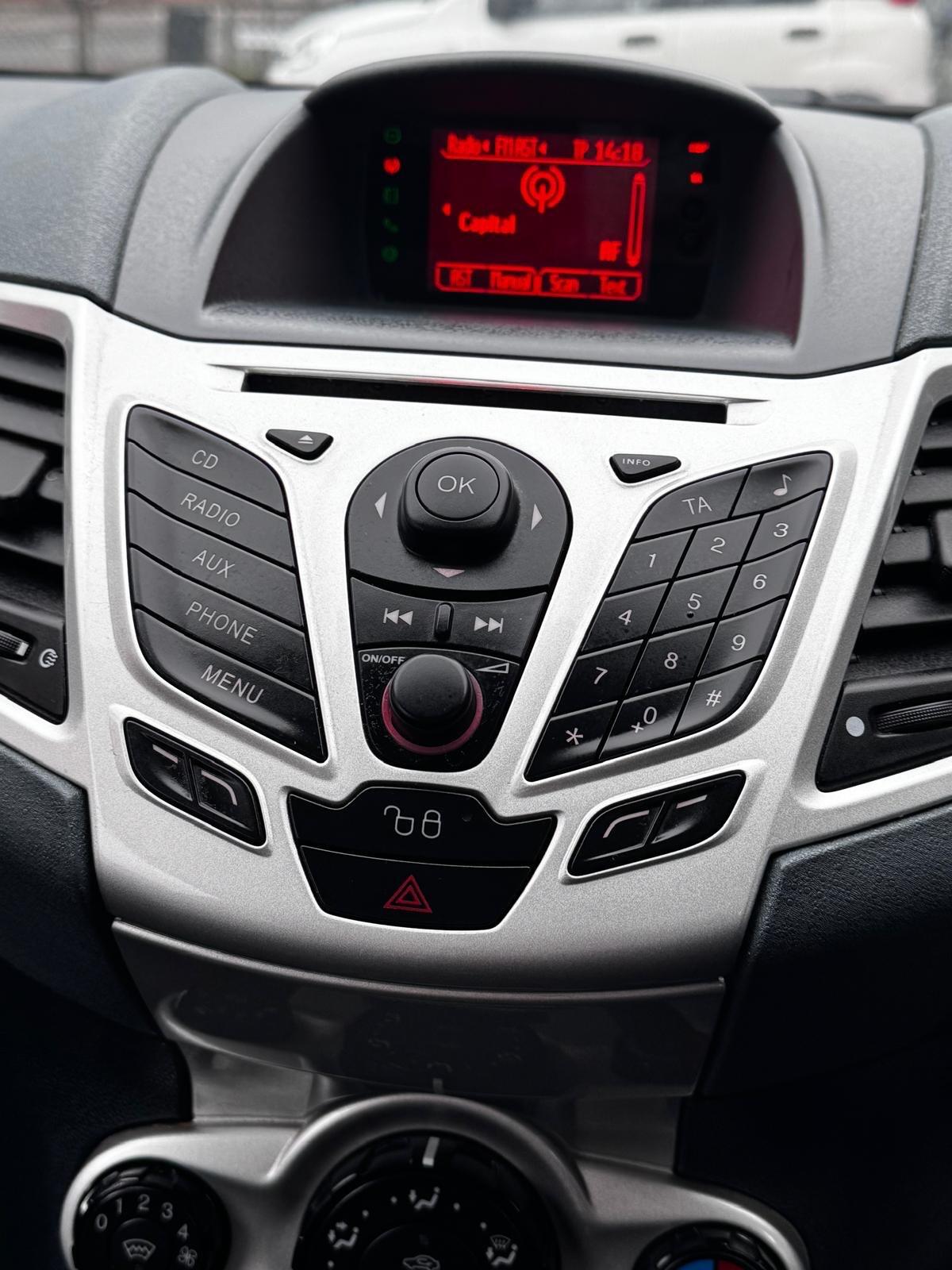 Used Ford Fiesta 2010 for sale - 77411763: Photo 17