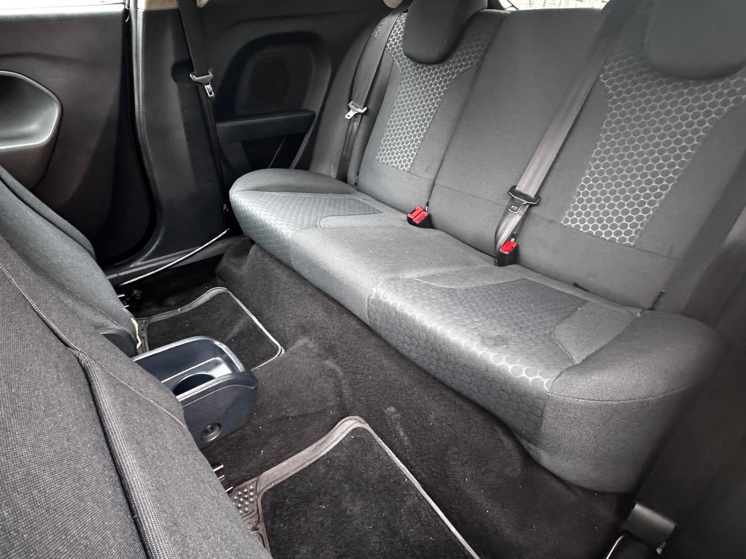 Used Ford Fiesta 2010 for sale - 77411763: Photo 25