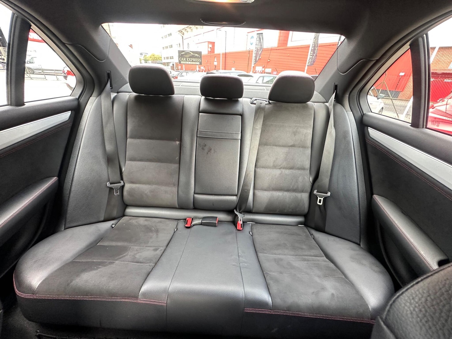 Used Mercedes-Benz C Class 2012 for sale - 76226273: Photo 29