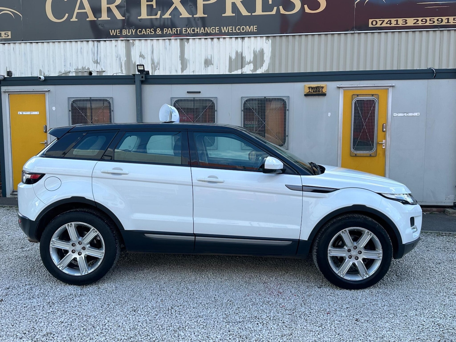 Used Land Rover Range Rover Evoque 2015 for sale - 78204102: Photo 13