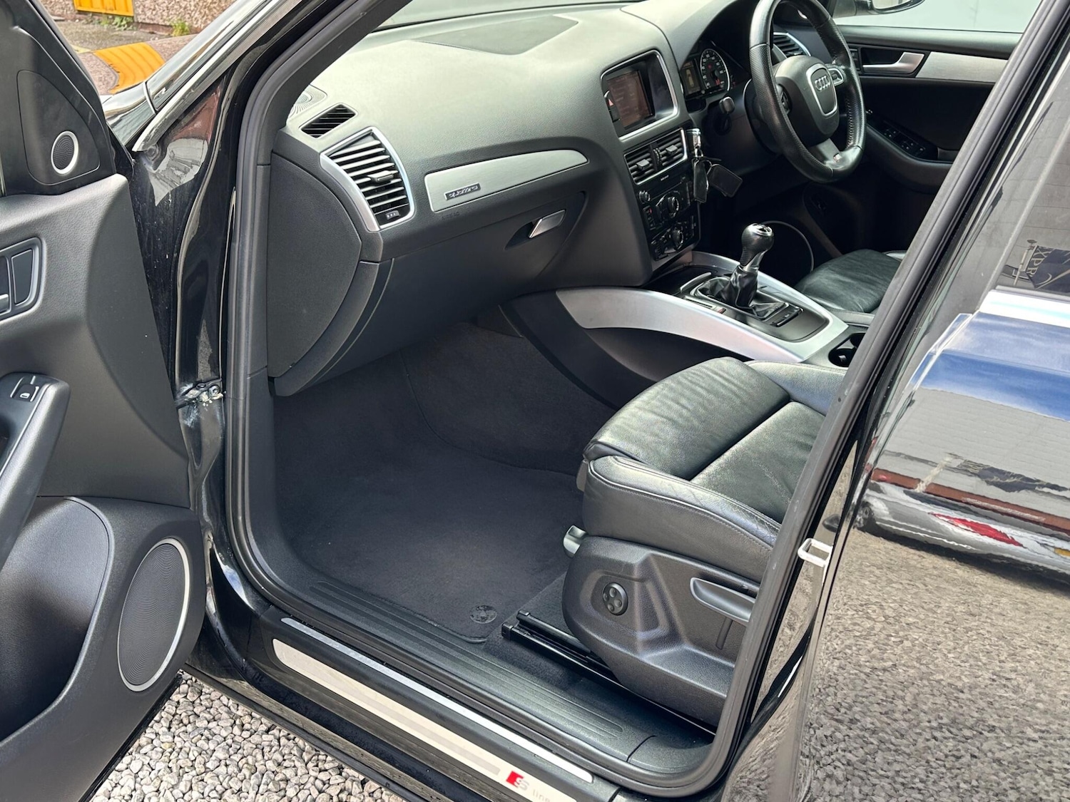 Used Audi Q5 2011 for sale - 78046665: Photo 34