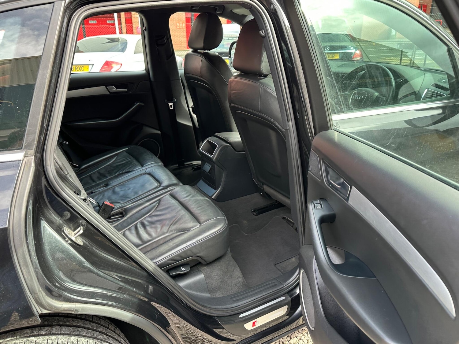 Used Audi Q5 2011 for sale - 78046665: Photo 42