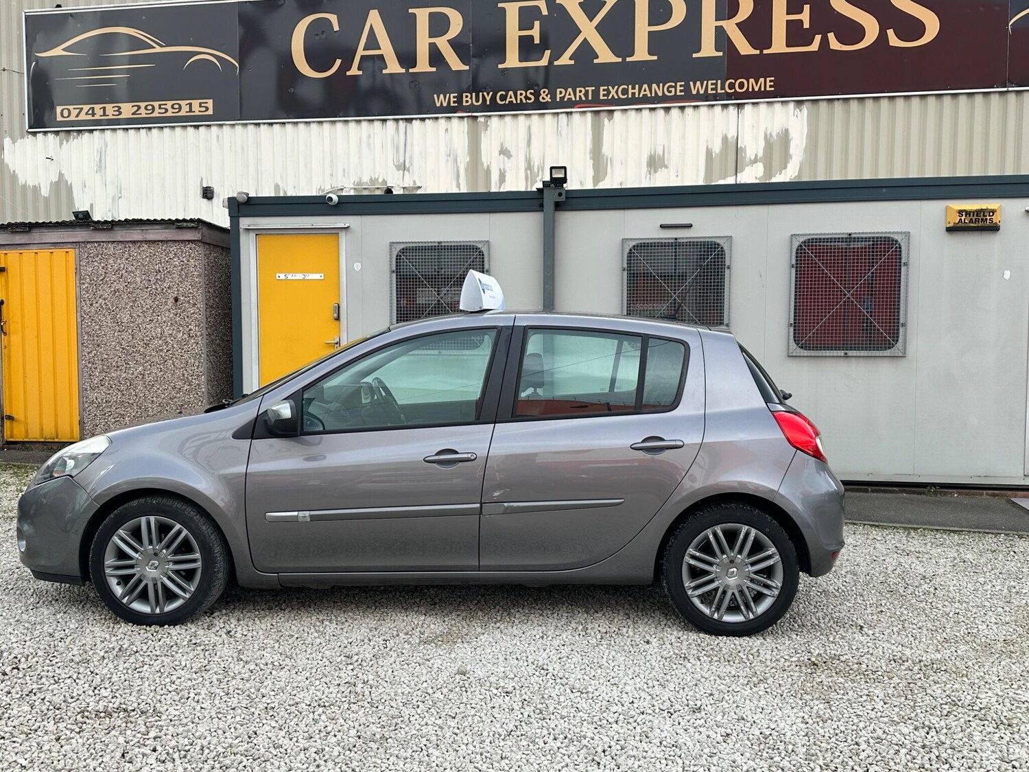 Used Renault Clio for sale - 77909044: Photo 16