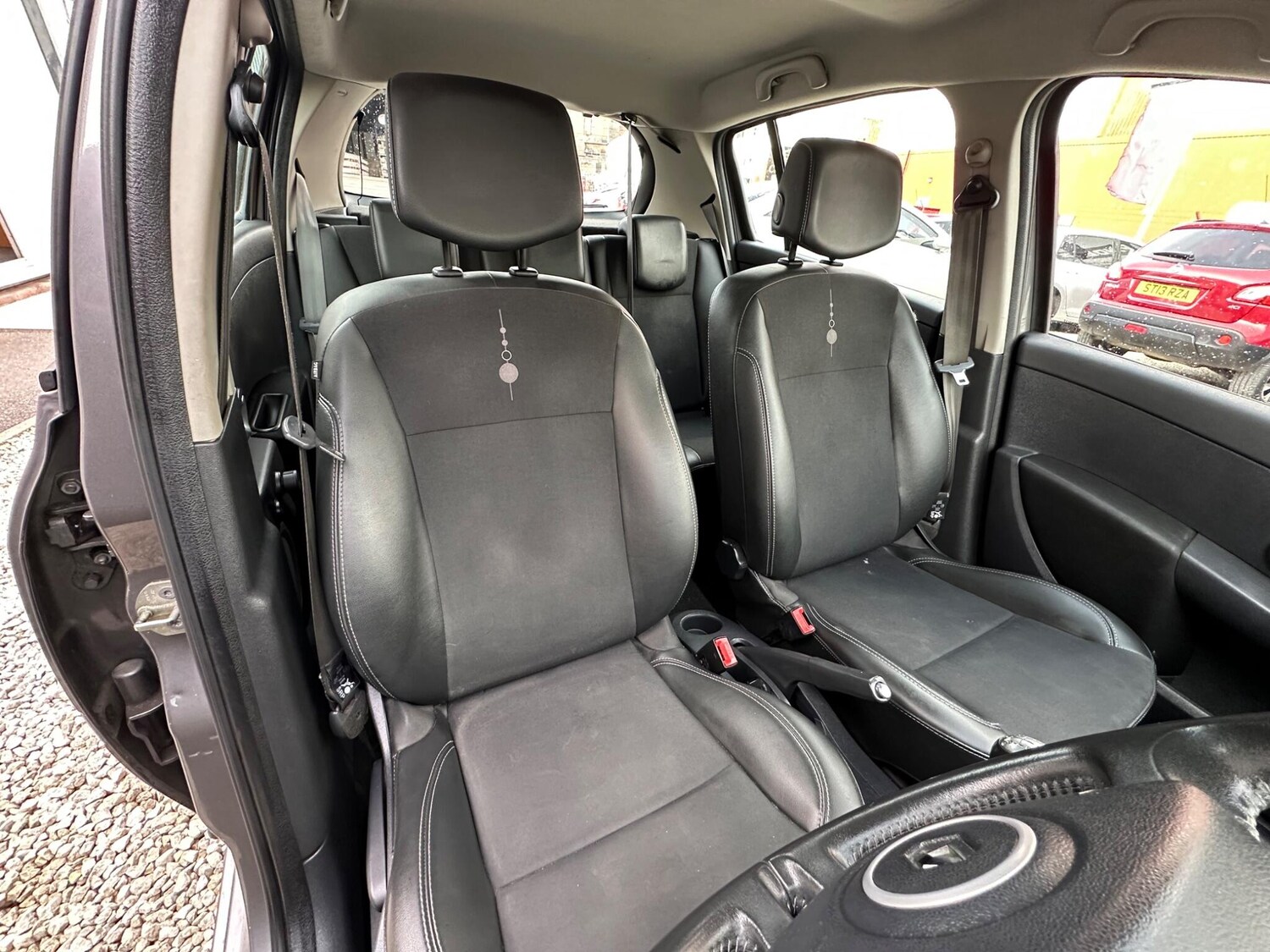 Used Renault Clio for sale - 77909044: Photo 24