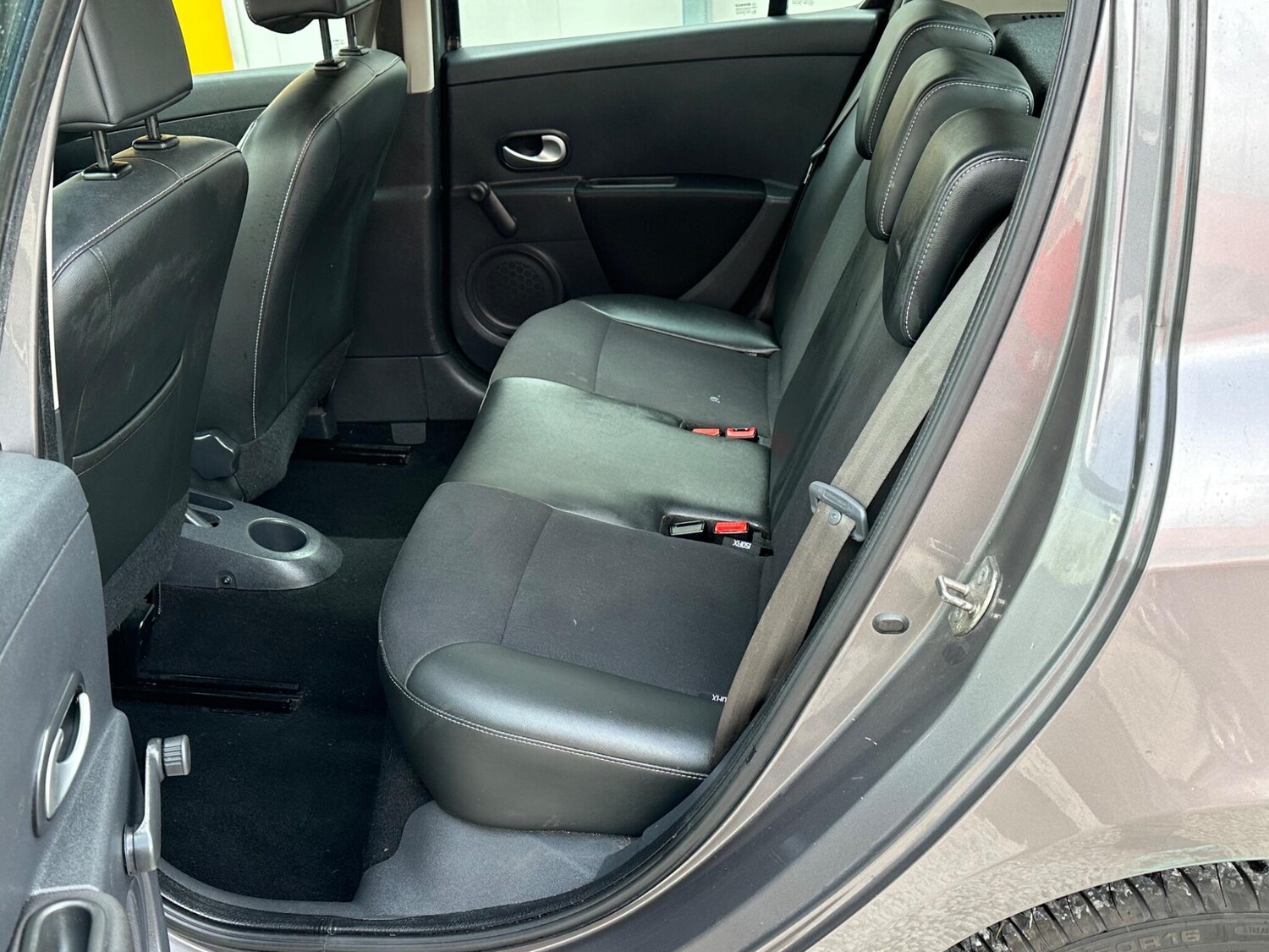 Used Renault Clio for sale - 77909044: Photo 31