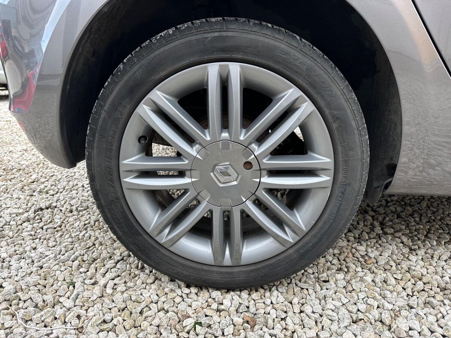 Used Renault Clio for sale - 77909044: Photo 34