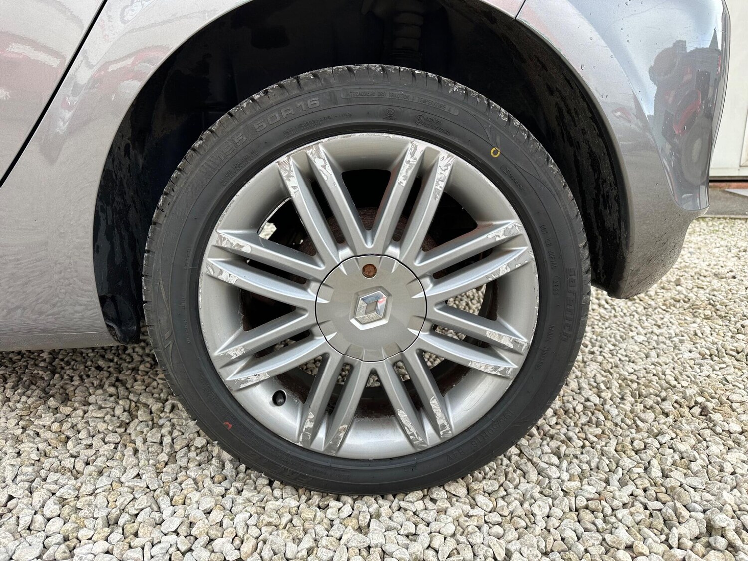 Used Renault Clio for sale - 77909044: Photo 37