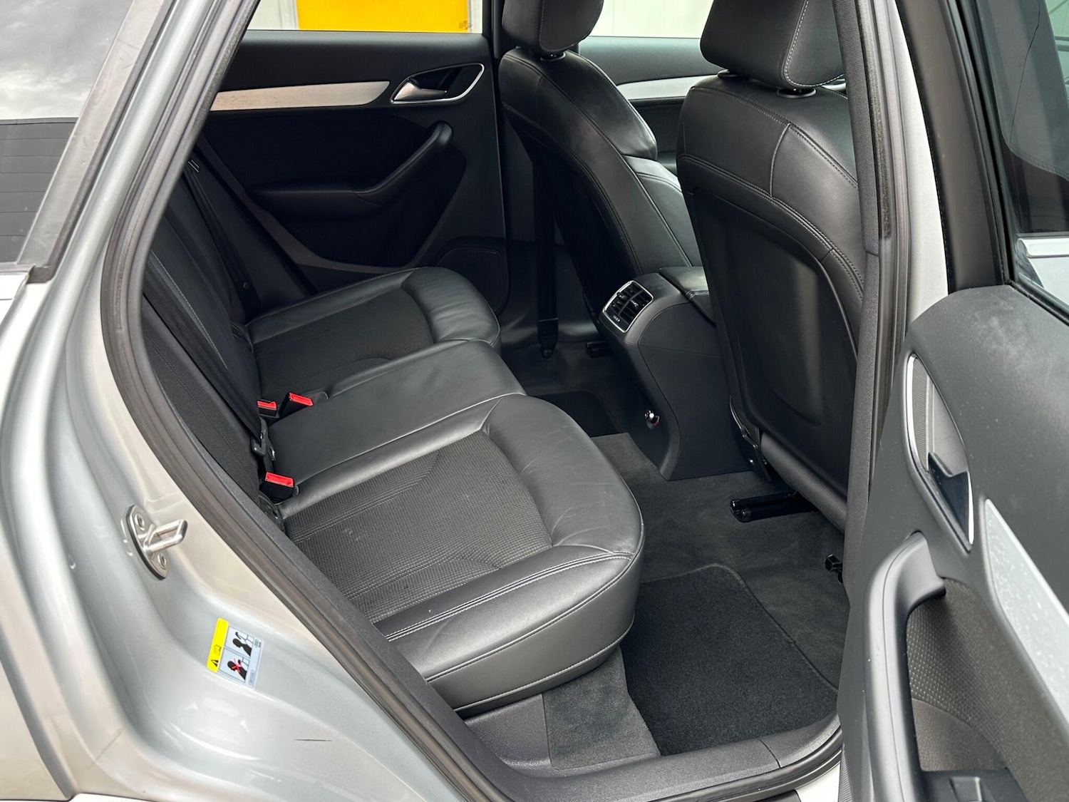 Vehicle 29
