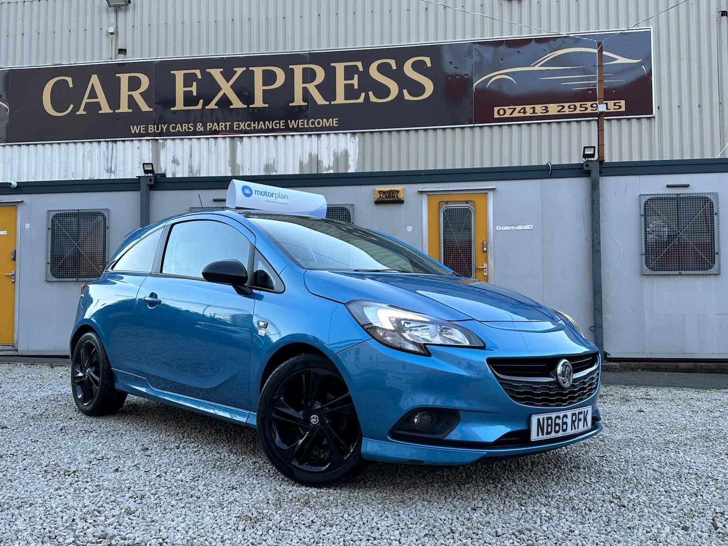 Used Vauxhall Corsa 2017 for sale - 76899217: Photo 2