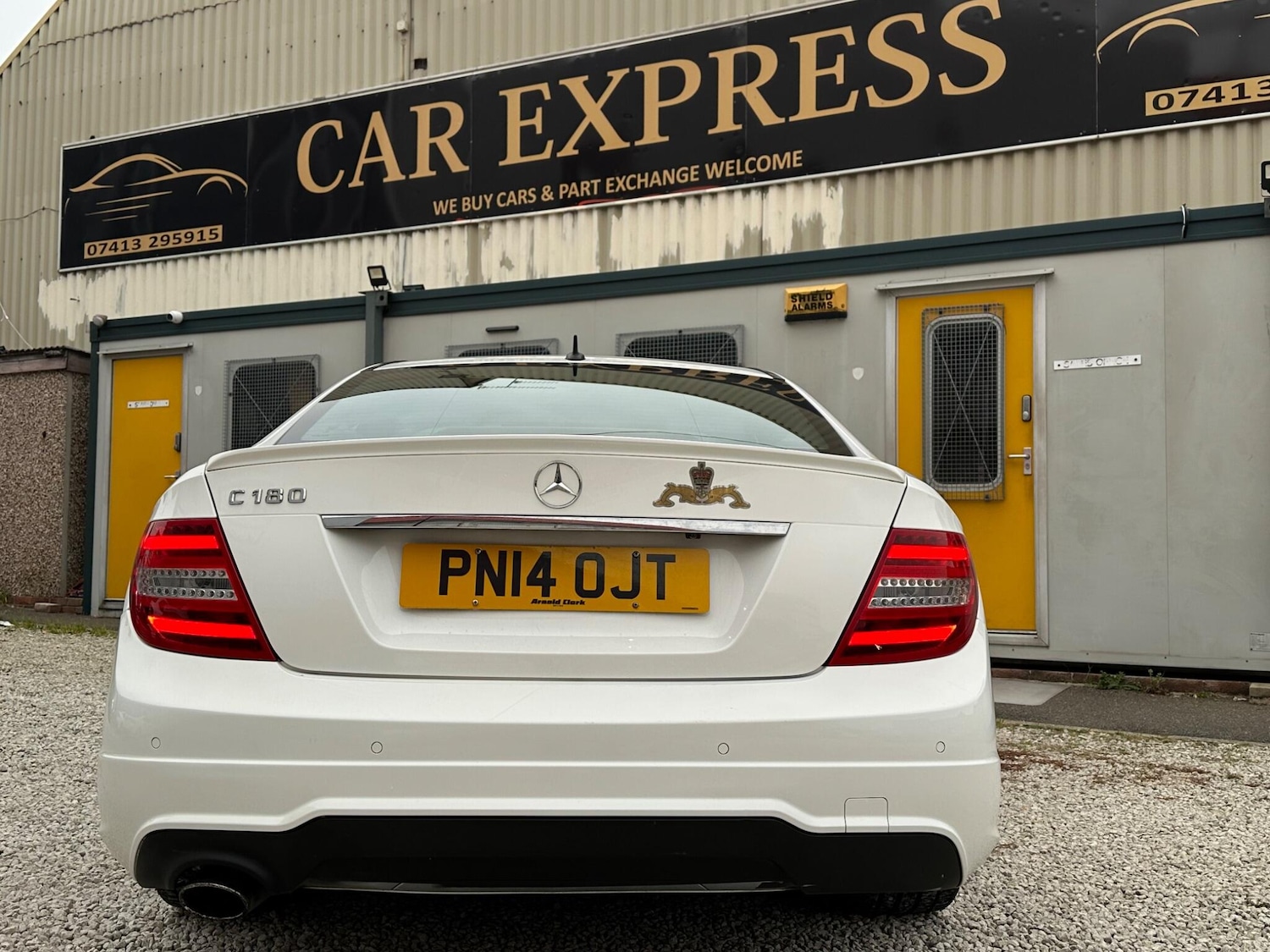 Used Mercedes-Benz C Class 2014 for sale - 76306788: Photo 14