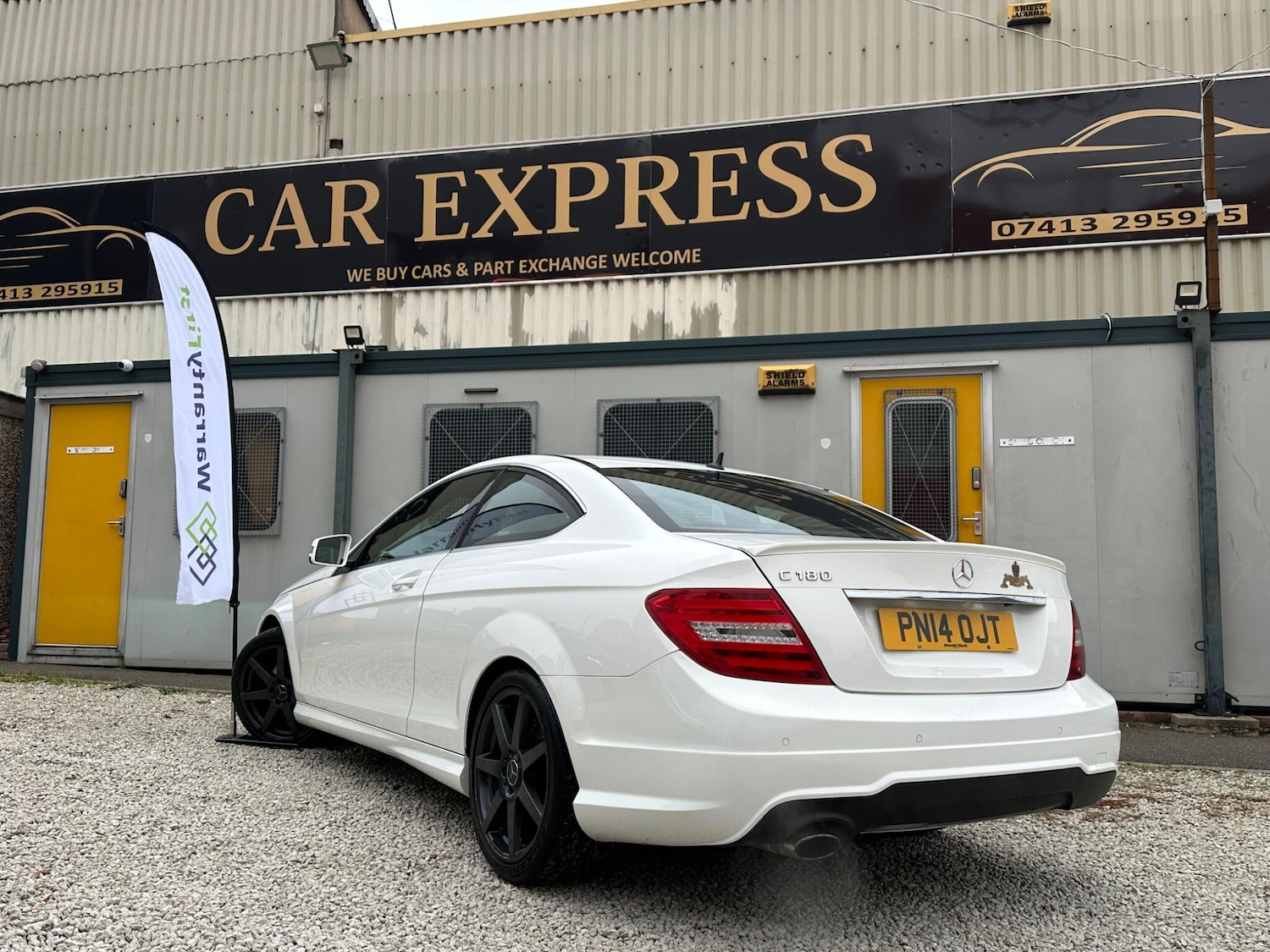 Used Mercedes-Benz C Class 2014 for sale - 76306788: Photo 8