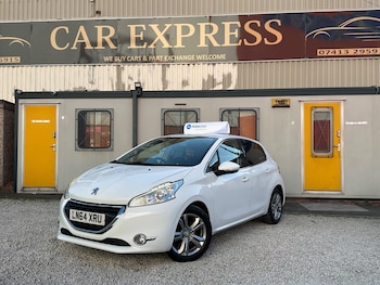 Used Peugeot 208 2015 for sale - 78416185: Photo
