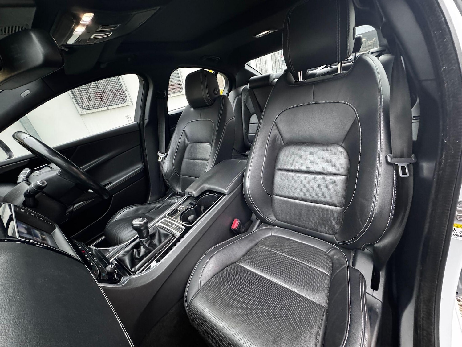 Used Jaguar XE 2016 for sale - 77412356: Photo 18