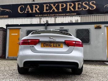 Used Jaguar XE 2016 for sale - 77412356: Photo