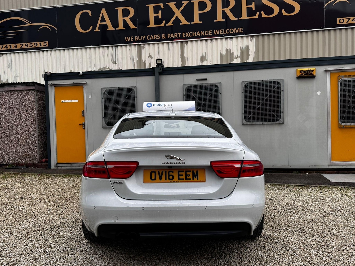 Used Jaguar XE 2016 for sale - 77412356: Photo 5