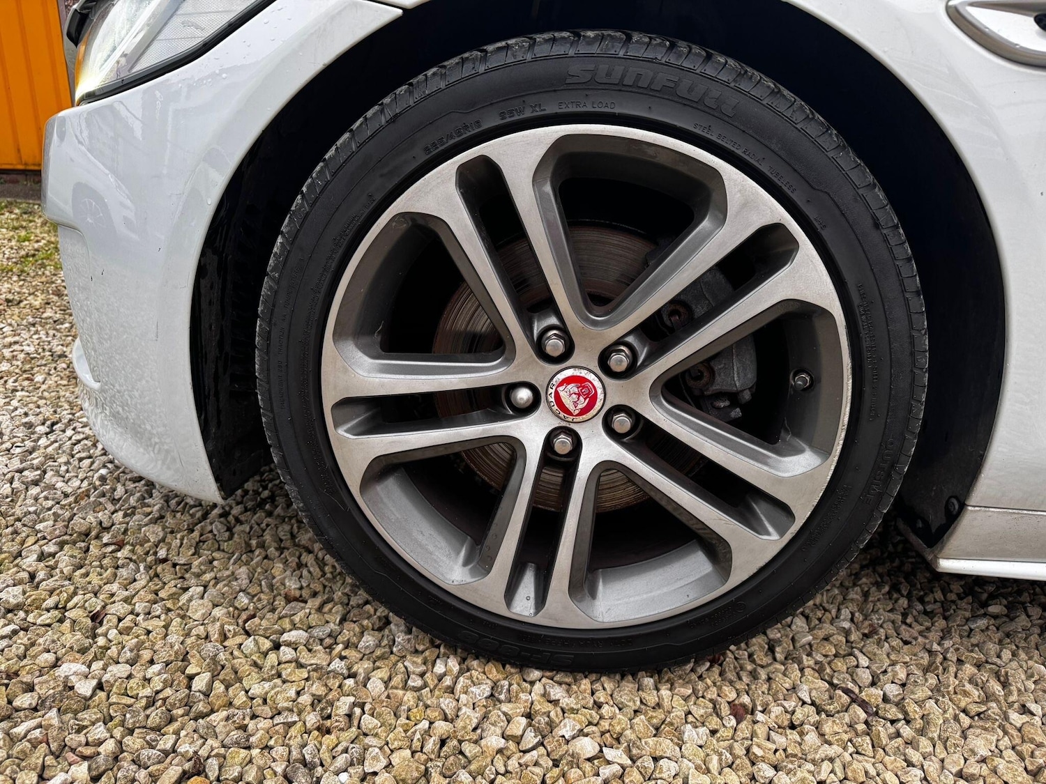 Used Jaguar XE 2016 for sale - 77412356: Photo 8