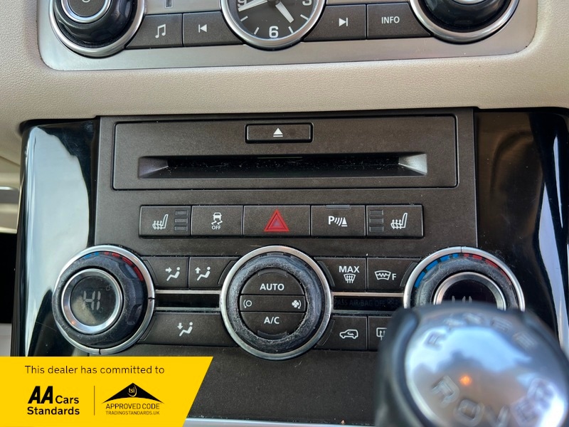 Used Land Rover Range Rover Sport 2011 for sale - 76686874: Photo 19