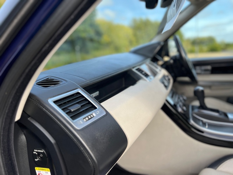 Used Land Rover Range Rover Sport 2011 for sale - 76686874: Photo 35