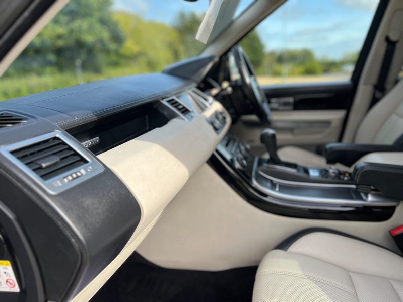 Used Land Rover Range Rover Sport 2011 for sale - 76686874: Photo 36