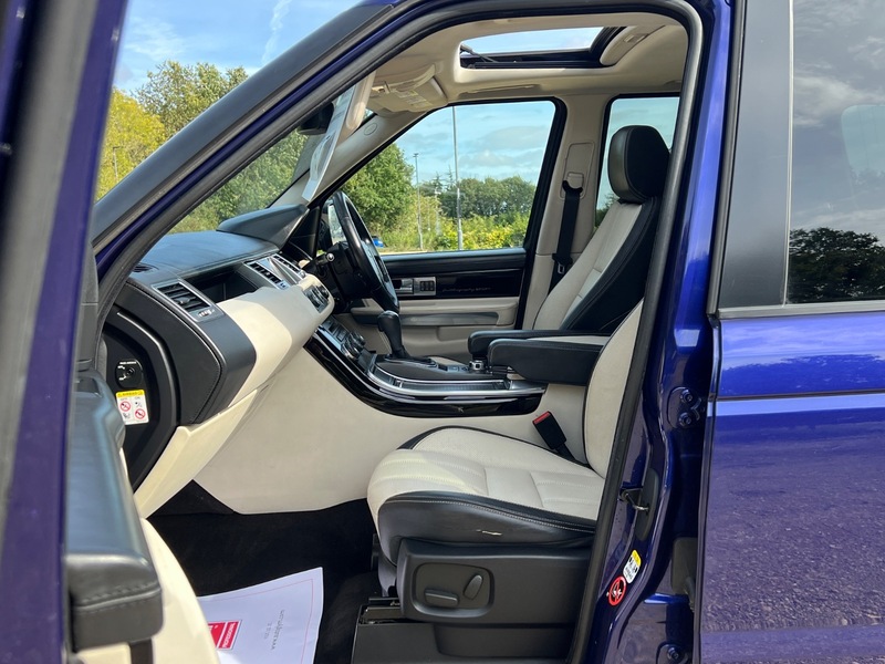 Used Land Rover Range Rover Sport 2011 for sale - 76686874: Photo 37