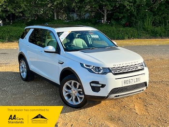 Used Land Rover Discovery Sport 2017 for sale - 75974730: Photo