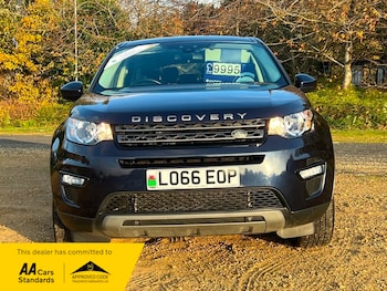 Used Land Rover Discovery Sport 2016 for sale - 76510418: Photo