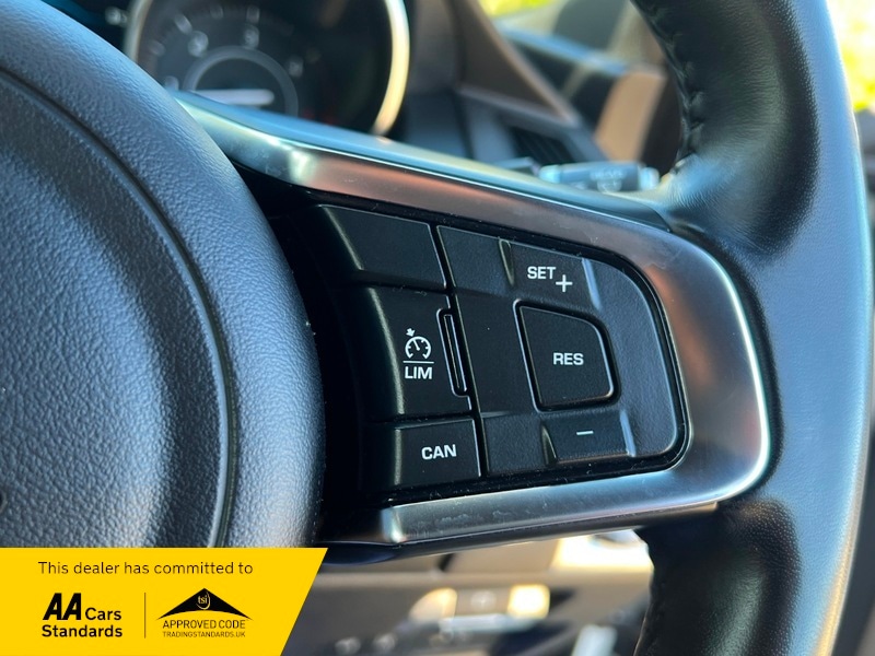 Used Jaguar E-Pace 2018 for sale - 78168146: Photo 26