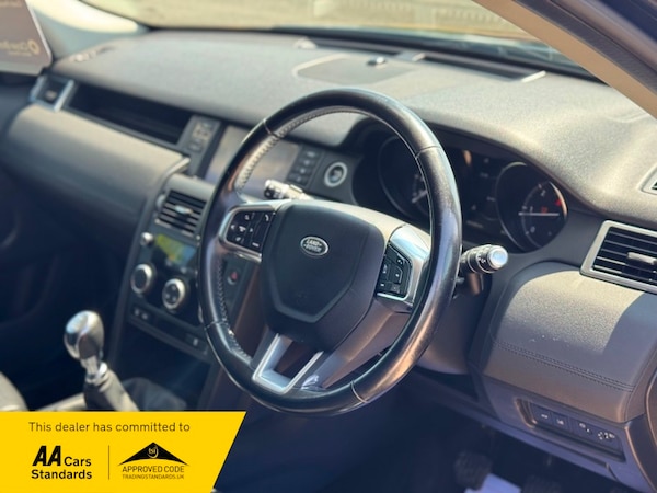 Used Land Rover Discovery Sport 2018 for sale - 74708314: Photo 15