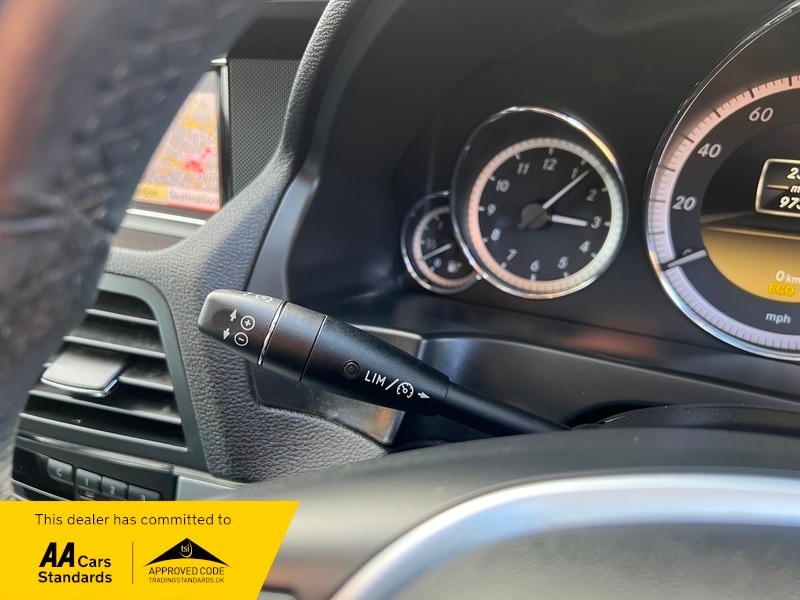 Used Mercedes-Benz E Class 2011 for sale - 77622131: Photo 16