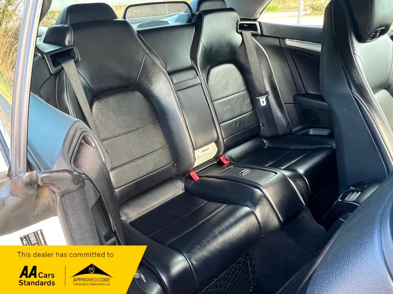 Used Mercedes-Benz E Class 2011 for sale - 77622131: Photo 21