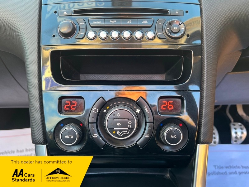 Used Peugeot 308 2013 for sale - 76712213: Photo 21