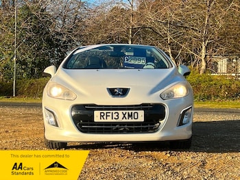 Used Peugeot 308 2013 for sale - 76712213: Photo