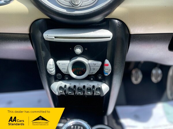 Used MINI One 2009 for sale - 71602501: Photo 15