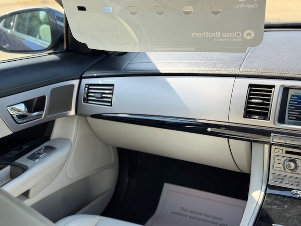 Used Jaguar XF 2010 for sale - 74675147: Photo 17