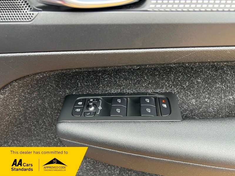 Used Volvo XC40 2020 for sale - 77384940: Photo 17