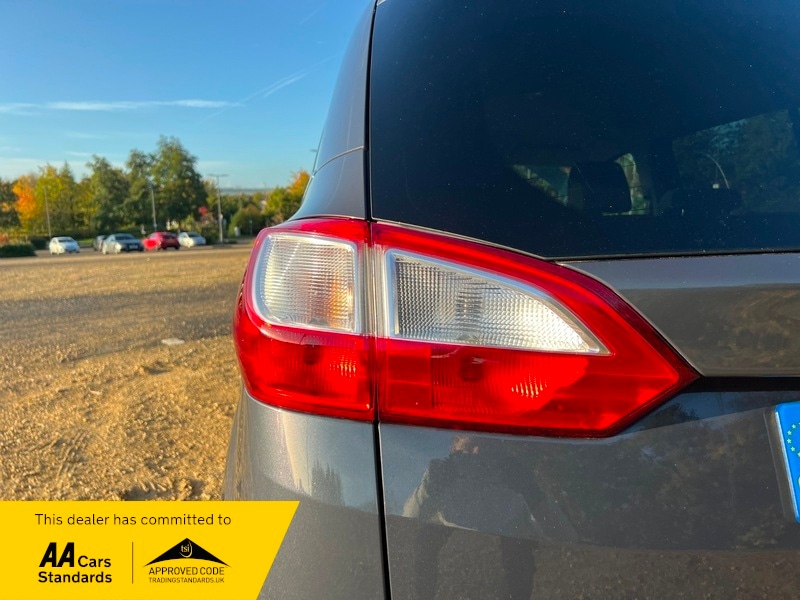 Used Ford Grand C-Max 2015 for sale - 76386959: Photo 25