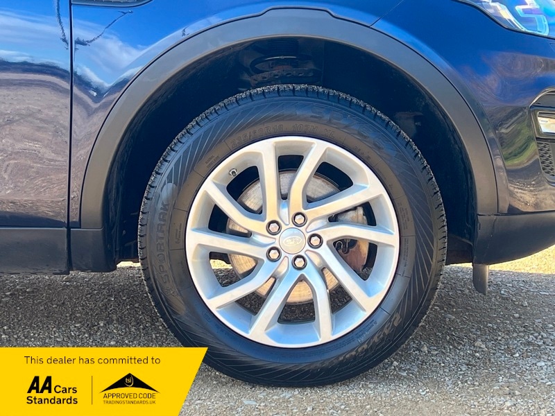 Used Land Rover Discovery Sport 2017 for sale - 78018033: Photo 31