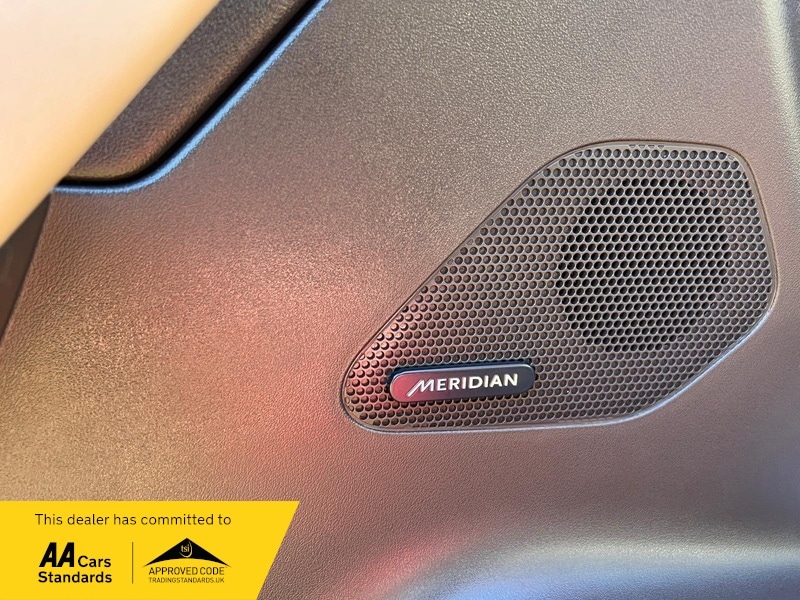 Used Jaguar F-Pace 2017 for sale - 76751552: Photo 13