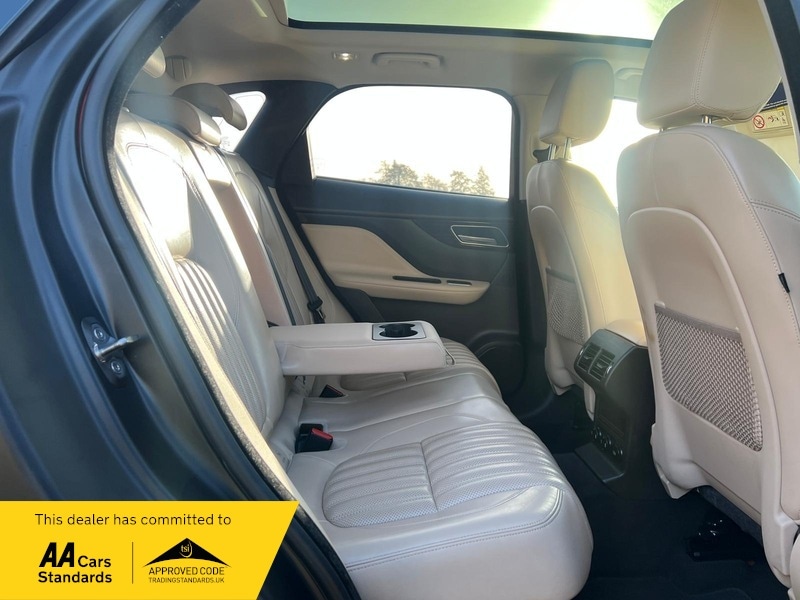 Used Jaguar F-Pace 2017 for sale - 76751552: Photo 19
