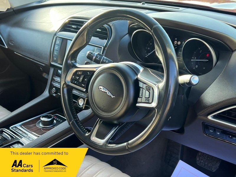 Used Jaguar F-Pace 2017 for sale - 76751552: Photo 23