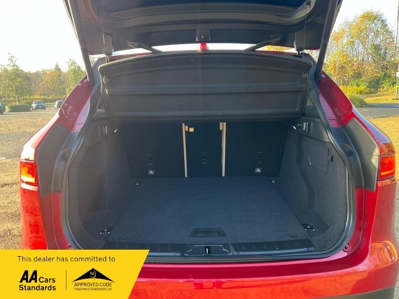 Used Jaguar F-Pace 2017 for sale - 76751552: Photo 24