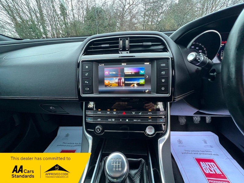 Used Jaguar XE 2016 for sale - 77609601: Photo 16