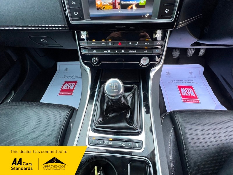 Used Jaguar XE 2016 for sale - 77609601: Photo 17