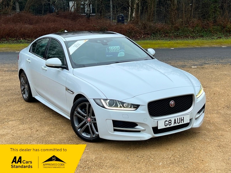 Used Jaguar XE 2016 for sale - 77609601: Photo 2