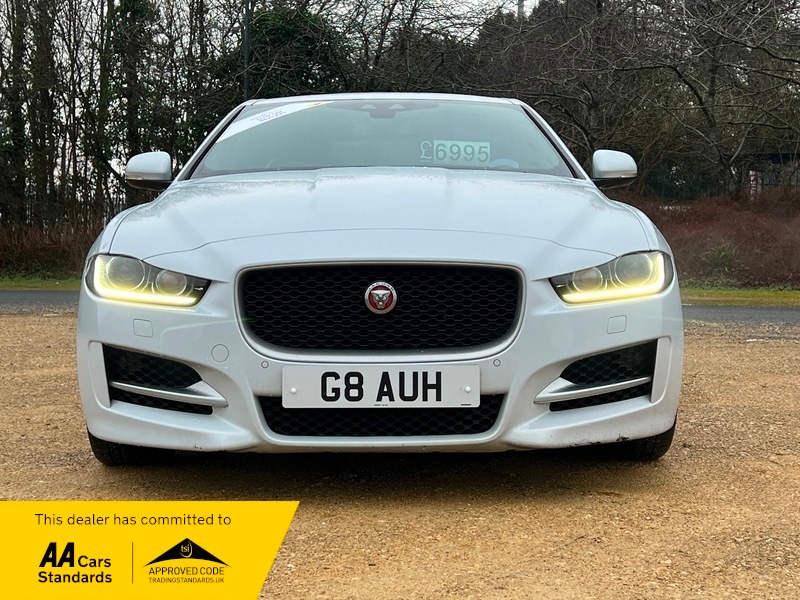 Used Jaguar XE 2016 for sale - 77609601: Photo 3