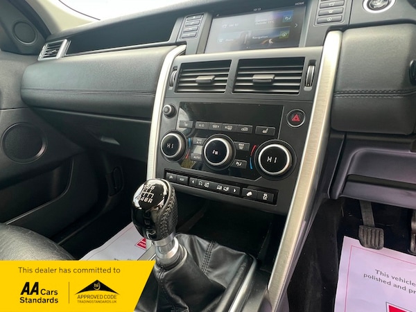 Used Land Rover Discovery Sport 2016 for sale - 76292252: Photo 16