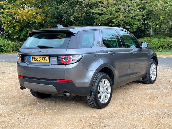Used Land Rover Discovery Sport 2016 for sale - 76292252: Photo 8