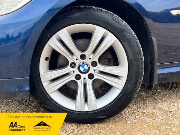 Used BMW 3 Series 2011 for sale - 76236351: Photo 9