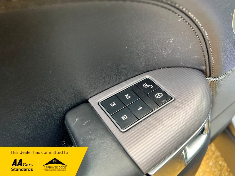 Used Land Rover Range Rover Sport 2018 for sale - 77356927: Photo 30